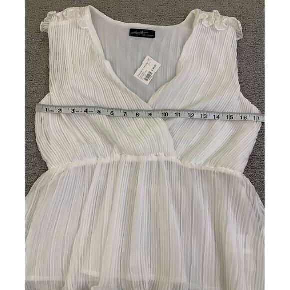 NWT On Twelfth Gathered Blouse Top Sleeveless V neck Wide Strap Size Small - Picture 4 of 5